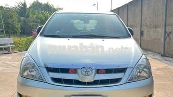 Toyota Innova 2008 G - 90000 km