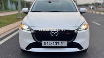 Mazda 2 2024 Luxury - 8400 km