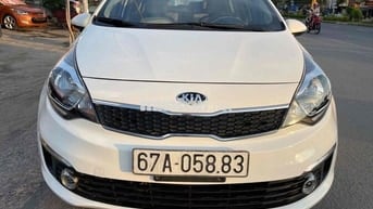 Kia Rio 2016 1.4 AT Sedan - 86000 km