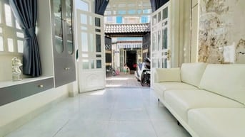 NHÀ HẺM GÒ VẤP - SÁT VÁCH BÌNH THẠNH