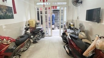 CHỐT HÀNG 7T,NGỘP GẤP,NGUYỄN TRÃI QUẬN 5 DT 45M2 5 TẦNG 6PN HẺM 4M. 