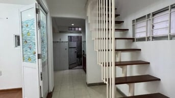 Nhà thoáng, Hẻm30-Thích Quảng Đức-4,7x10,5m-2PN 2WC - 13,5 triệu TL