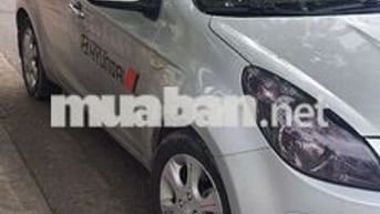 Chinh chủ cần bán huydai i 20 nhu hình chup