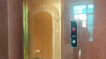 BIỆT THỰ SÂN VƯỜN 150m MT7m NHÀ 5 TẦNG THANG MÁY