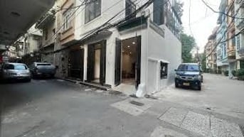 Cần bán nhà mặt ngõ Xuân đỉnh 130m2, mặt tiền7m ngõ ôtô tránh nhau, gi