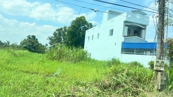 Chính chủ bán đất . Cách Vinhoms Hậu Nghĩa 200m