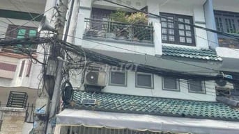 Bán Gấp nhà đường xe tải 109 dương bá trạc F1Q8 dt: 5,3x12m, 3 lầu ST