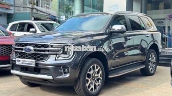 Ford Everest 2024 Titanium 2.0L 4x2 AT - 6500 km