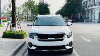 Kia Seltos 2023 Premium 1.4 AT - 13000 km
