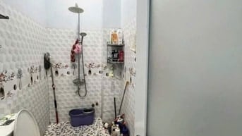 CẦN BÁN NHÀ NGAY TRUNG TÂM CHỢ BÌNH CHÁNH GIÁ 1TỶ050TR 