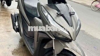 Bán Honda Vario chính chủ - Máy zin - Xe đi cực ít