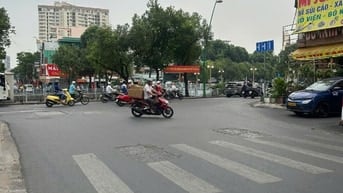 BÁN GẤP NHÀ 5TẦNG THU VỀ 900TR/NĂM NGON Ơ HƠN 16TỶ XÍU NGAY CỘNG HOA
