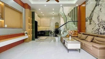 HOT HOT NHÀ PHỐ Q4 GIÁ CỰC TỐT|đường Xóm Chiếu P16 Q4|hẻm xe hơi|SHR