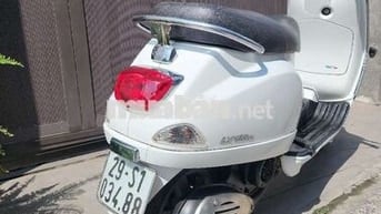 Vespa Lx chế điện tử 2012
