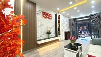 CƠ HỘI DUY NHẤT BÁN NHÀ HXH Đ NGUYỄN THẦN HIẾN, Q4, DT 49,5m2, GIÁ TỐT