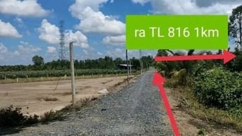 Cần bán miếng đất thổ cư 365m2 góc 2 mặt tiền kênh đường 3m.