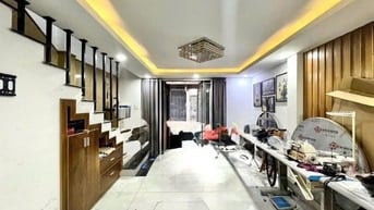 NHÀ Ở NGAY  Kỳ Đồng nhà 1T2L liền kề trường đh sự phạm HCM, dt: 68m2