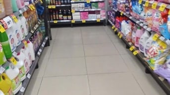 Cửa hàng  tiêu dùng cần tuyển gấp 4 nhân viên bán hàng, phụ kho,..