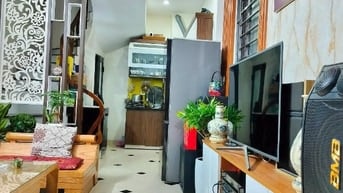 TRUNG TÂM QUẬN NAM TỪ LIÊM: 5 TẦNG - 30㎡ - 10m RA Ô TÔ - NGÕ 2,5m