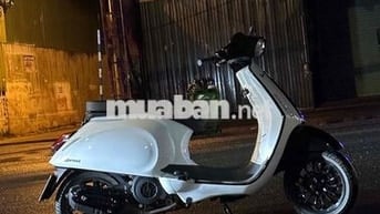 cần bán chiếc vespa sprint