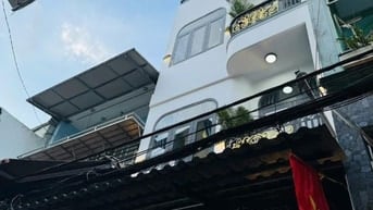CHỐT NGAY NHÀ PHAN VĂN TRỊ, QUẬN 5 HẺM XE HƠI GIÁ CHỈ 3TỶ250 CHÍNH CHỦ