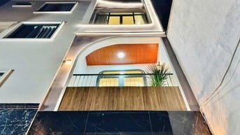 Thanh lý nhà Trương Định, Quận 3. GIÁ 4TỶ2. DT 48m2 Cho thuê 28tr SHR 