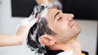 Tuyển nhân viên nữ gội đầu nam, lương thoả thuận, típ hưởng 