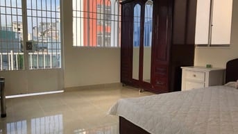 Căn hộ 2 phòng+tolet,có chỗ để xe hơi