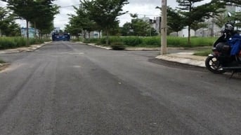 Ngân hàng thanh lý 30 nền đất KDC Phú Xuân , Nhà Bè. .3.5 tỷ /100m2