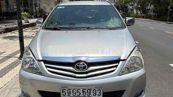 Toyota Innova 2009 G - 219 km