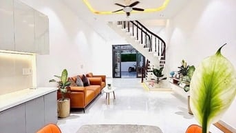 Nhà hẻm xe hơi Nguyễn Hữu Cảnh, Bình Thạnh. Ngay cầu Thủ Thiêm