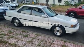 Toyota Camry 1987 2.0 MT - 222222 km