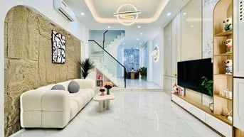 cần ra nhanh căn nhà gần BV Bình Dân ở Vườn Chuối p4 q3. 2,890tỷ