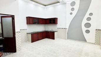 Chủ ngộp bank bán gấp căn nhà 59m2 hxh 5m Lý Thái Tổ, q10,giá 1 tỷ90tr