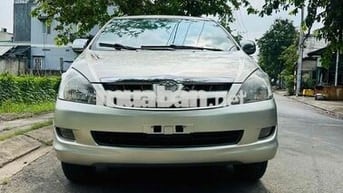 Toyota Innova 2006 G - 100000 km