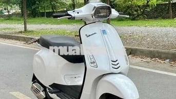 VESPA SPRINT 3VIE MÀU TRẮNG!