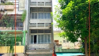 BÁN 2 CĂN NHÀ MẶT TIỀN : 118 - 120 CALMETTE  - P. NGUYỄN THÁI BÌNH -Q1