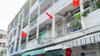 Chung cư Xóm Đầm P10 Q8, SHR , căn góc, gần cầu Chà Và, hỗ trợ NH