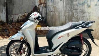 xe sh 125 trắng đen
