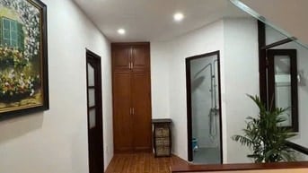 Nhà lô góc P.2 Quận 10 – Tiện cải tạo xây dựng – Gần mặt tiền - 8.1 Tỷ
