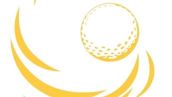 Nhân viên phục vụ nhà hàng Sân golf Phương Đông