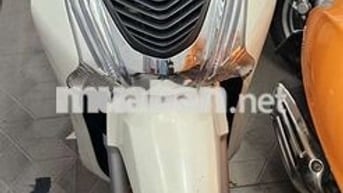 Nhà chật cần thanh lý xe sh 2015