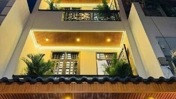 Đi nước ngoài định cư bán gấp nhà ở đường Nguyễn Chế Nghĩa, phường Xóm