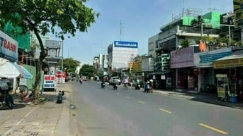 Đất mặt tiền đường Lê Văn Lương, 10 *53, 530 m2 giá 26,5 tỷ.