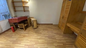 Cho thuê nhà trong khuôn viên biệt thự Pháp cổ 49A Hàng Bài, Q.HK