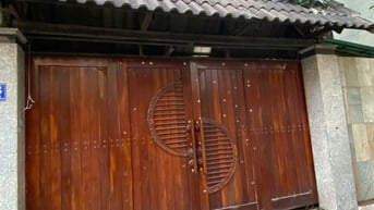 Biệt Thự Lô Góc – Trung Tâm Quận 2 - Ốp Gỗ Sang Xịn - 170m2 - 17 Tỷ Gi