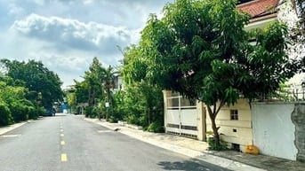 Bán đất biệt thự Dương Quảng Hàn, P.6, GV:6,5 x 17, giá: 11,9 tỷ