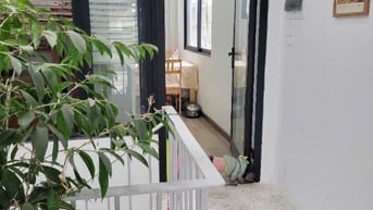 Cần bán nhà Mặt phố Kim Mã giá 19 tỷ, 55m2/cấp 4, Hè rộng 4m