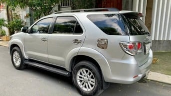 Chính chủ bán xe Toyota Fortuner bản V số tự động