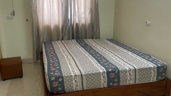 cho thuê căn hộ đủ đồ tại đường Hồng Hà, 1 -2 ngủ, 1WC,